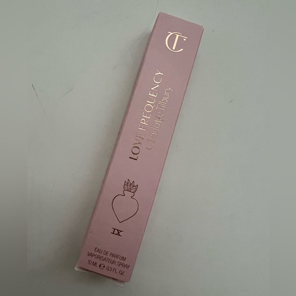 💕 CHARLOTTE TILBURY Love Frequency Eau de Parfum Travel Spray - Picture 4 of 5